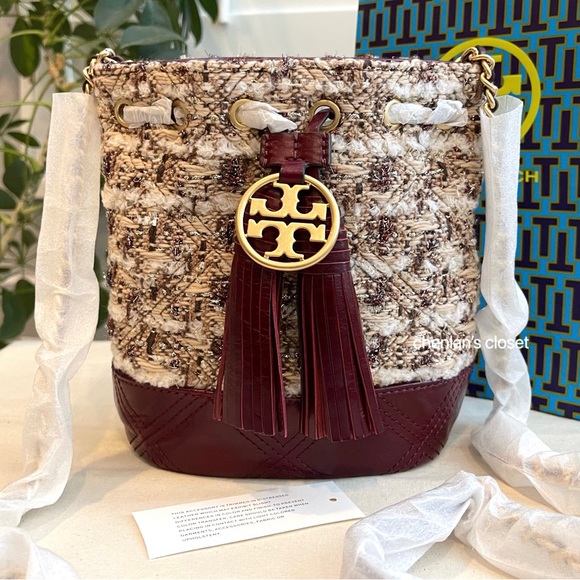 💢NWOT💢 Tory Burch Burgundy and Cream Bucket Bag 🛍️ - Picture 3 of 11